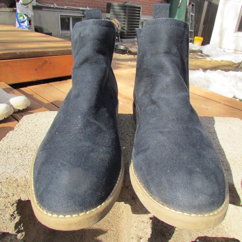 H&M Men's Navy Suede Chelsea Boots